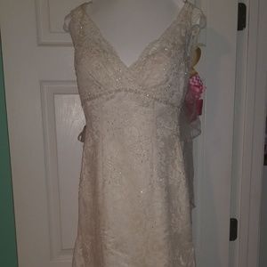 Wedding gown